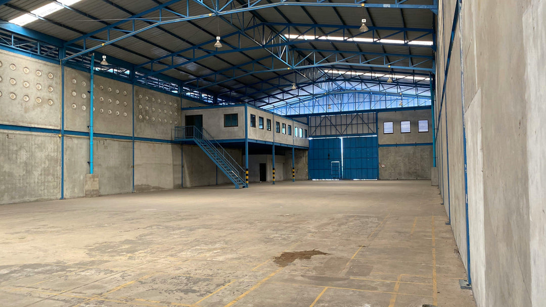 Photo by Jeffrey Soh: https://www.pexels.com/photo/photo-of-an-empty-warehouse-4628583/