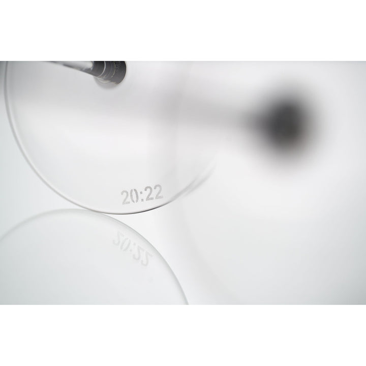 20:22 Champagne glass