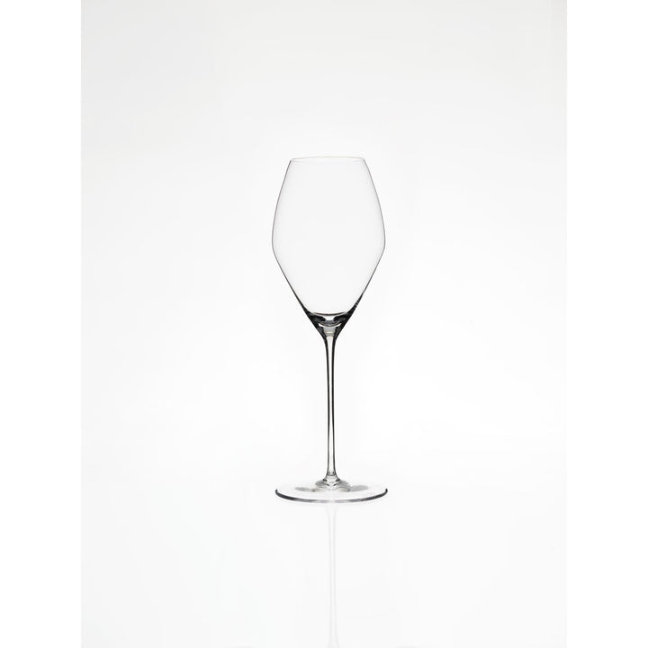 20:22 Champagne glass