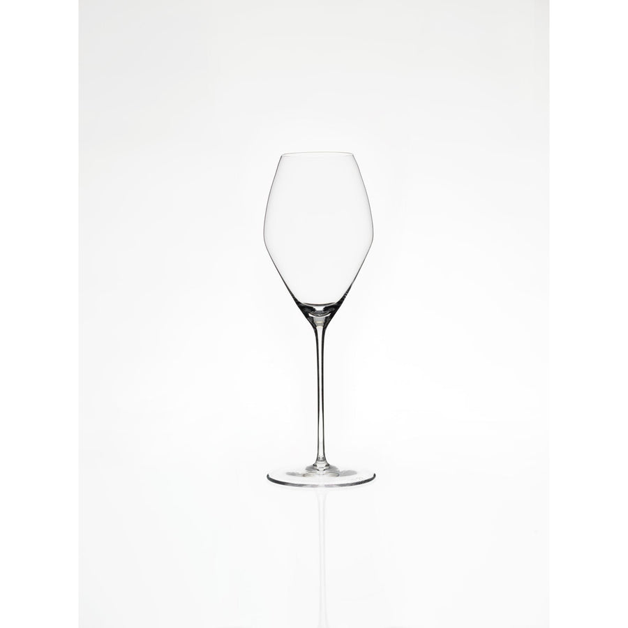 20:22 Champagne glass