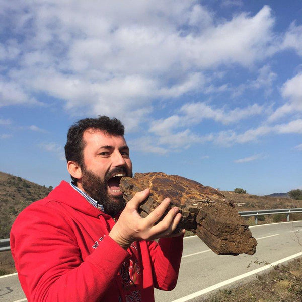 Winemaker Albert Jané of Acústic Celler gets a taste of his Montsant terroir